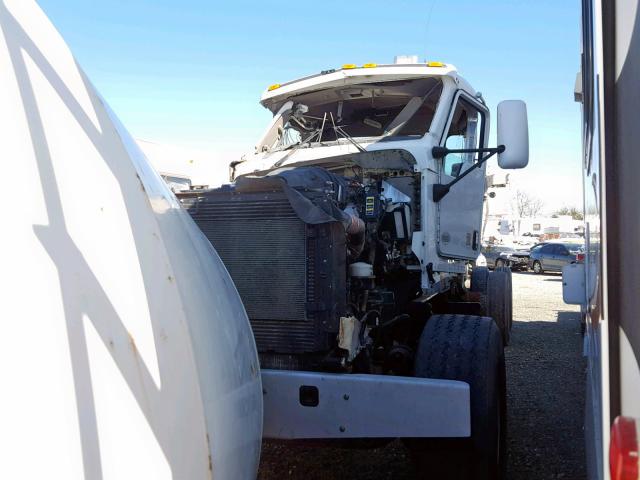 1NKWLJ0X0EJ415470 - 2014 KENWORTH CONSTRUCTI WHITE photo 2