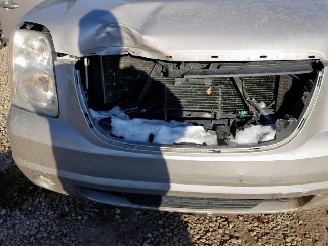 1GKFK16357J214566 - 2007 GMC YUKON XL K SILVER photo 9