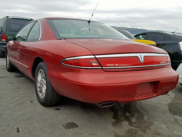 1LNFM91V3WY677319 - 1998 LINCOLN MARK VIII RED photo 3