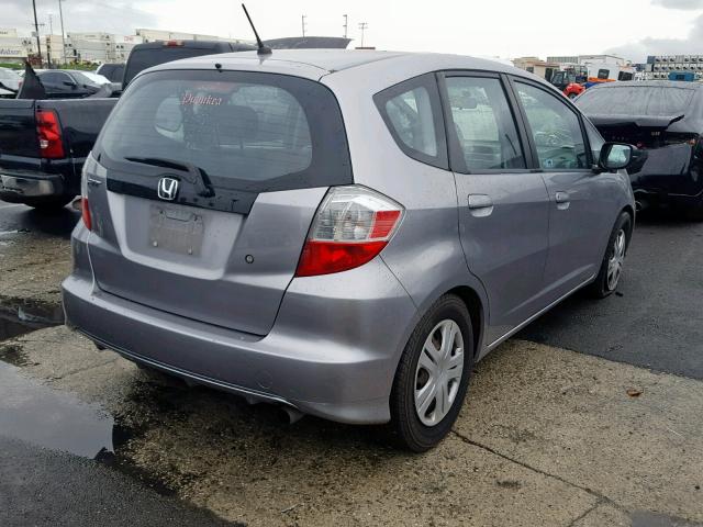 JHMGE88289S035566 - 2009 HONDA FIT SILVER photo 4