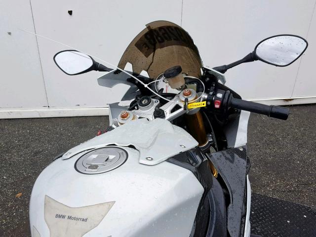 WB1051704BZV41951 - 2011 BMW S 1000 RR WHITE photo 5