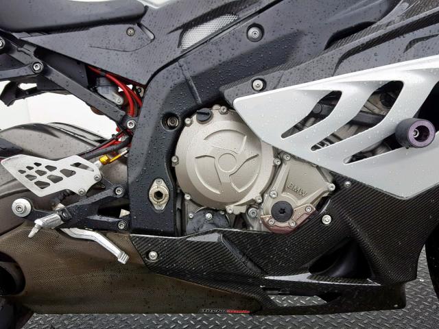 WB1051704BZV41951 - 2011 BMW S 1000 RR WHITE photo 7