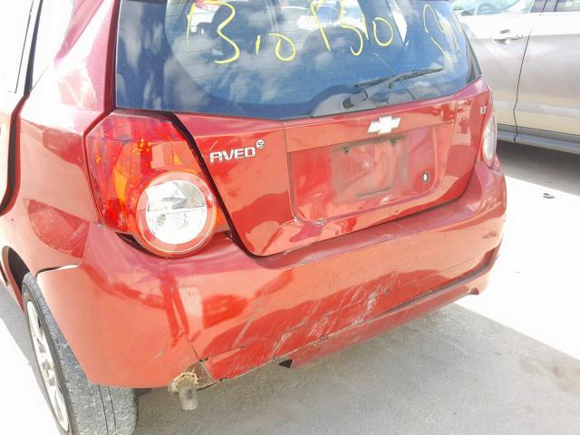 KL1TD66E29B606190 - 2009 CHEVROLET AVEO LS RED photo 10