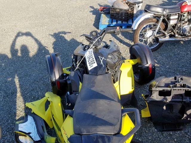 2BXNABC18EV000089 - 2014 CAN-AM SPYDER YELLOW photo 5