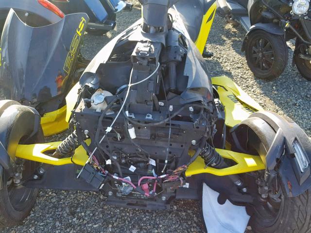 2BXNABC18EV000089 - 2014 CAN-AM SPYDER YELLOW photo 7