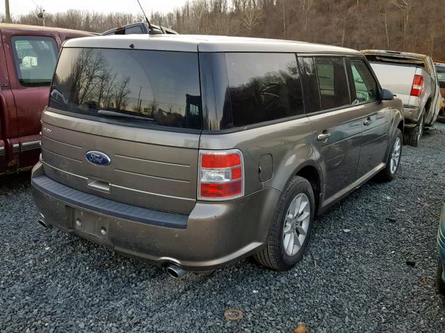 2FMGK5B84EBD26524 - 2014 FORD FLEX SE GRAY photo 4