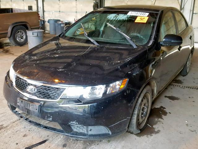 KNAFU4A21C5527765 - 2012 KIA FORTE EX BLACK photo 2