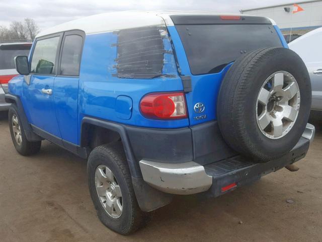 JTEBU11F470051920 - 2007 TOYOTA FJ CRUISER BLUE photo 3