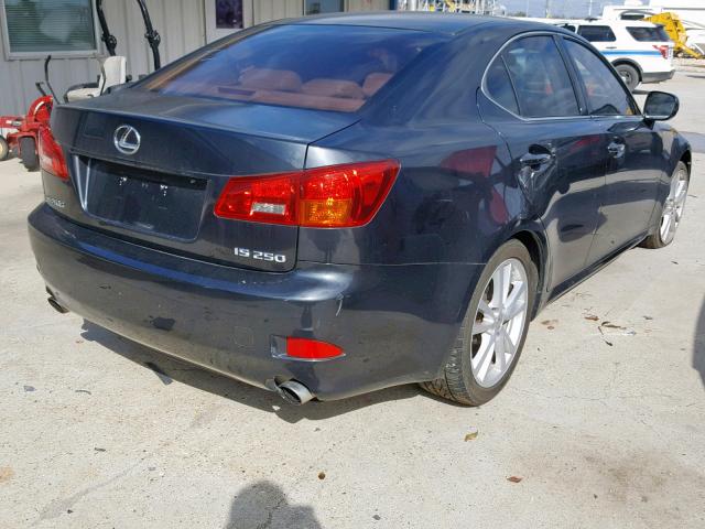 JTHBK262062011339 - 2006 LEXUS IS 250 CHARCOAL photo 4