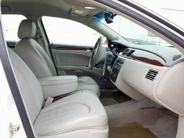 1G4HD57287U117044 - 2007 BUICK LUCERNE WHITE photo 5