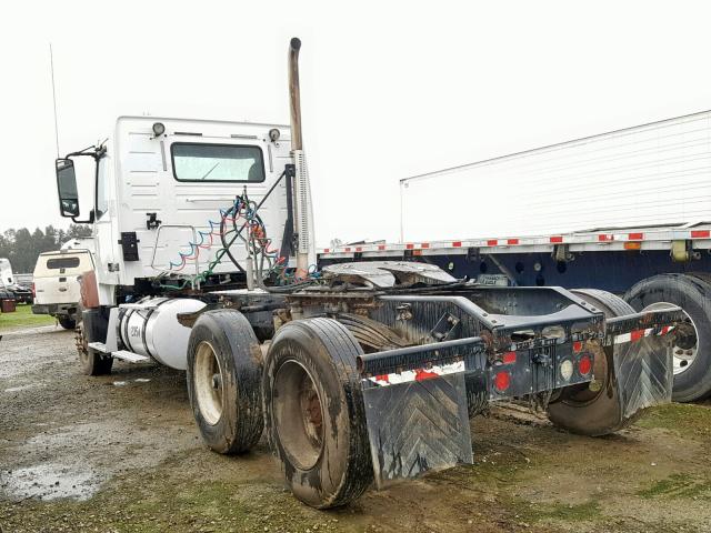 4V4KC9EH1DN143636 - 2013 VOLVO VHD TWO TONE photo 3