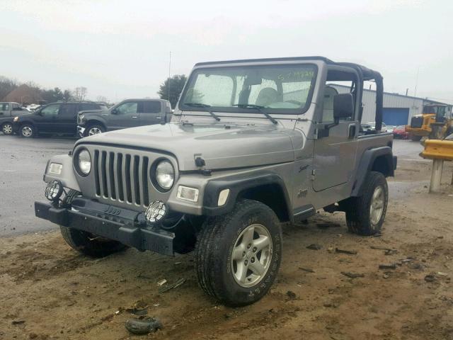 1J4FA49S52P725505 - 2002 JEEP WRANGLER / GRAY photo 2