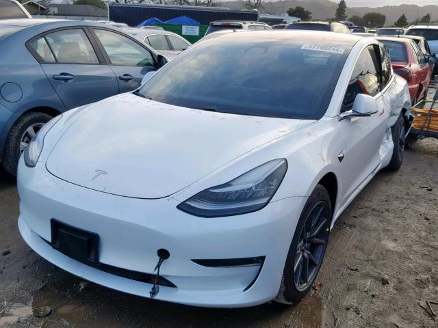 5YJ3E1EA5JF026330 - 2018 TESLA MODEL 3 WHITE photo 2