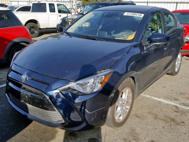 3MYDLBYV0JY301557 - 2018 TOYOTA YARIS IA BLUE photo 2