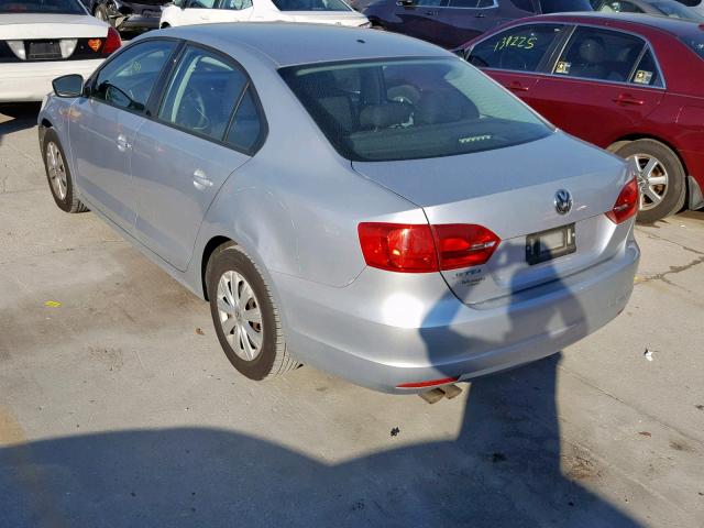3VW2K7AJ8EM335608 - 2014 VOLKSWAGEN JETTA BASE Արծաթագույն լուսանկար 3