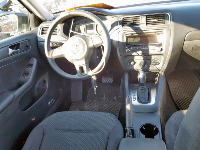 3VW2K7AJ8EM335608 - 2014 VOLKSWAGEN JETTA BASE Արծաթագույն լուսանկար 9