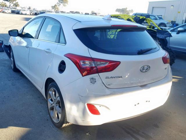 KMHD35LEXDU073299 - 2013 HYUNDAI ELANTRA GT WHITE photo 3