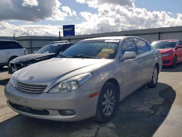 JTHBF30G320071085 - 2002 LEXUS ES 300 SILVER photo 2