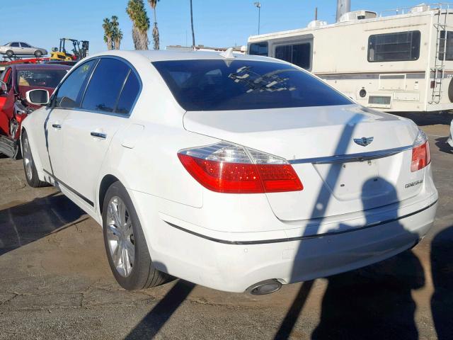 KMHGC46F79U050629 - 2009 HYUNDAI GENESIS 4. WHITE photo 3