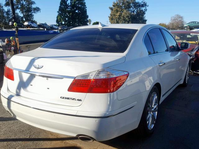 KMHGC46F79U050629 - 2009 HYUNDAI GENESIS 4. WHITE photo 4