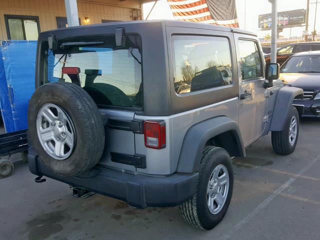 1C4AJWAG5FL735497 - 2015 JEEP WRANGLER S GRAY photo 4