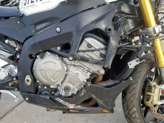 WB1051700AZV40701 - 2010 BMW S 1000 RR WHITE photo 7