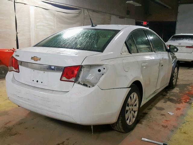 1G1PC5SH1B7288796 - 2011 CHEVROLET CRUZE LS WHITE photo 4