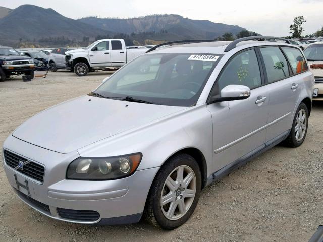 YV1MW390X72294228 - 2007 VOLVO V50 2.4I SILVER photo 2