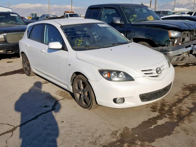 JM1BK343861404773 - 2006 MAZDA 3 HATCHBAC WHITE photo 1