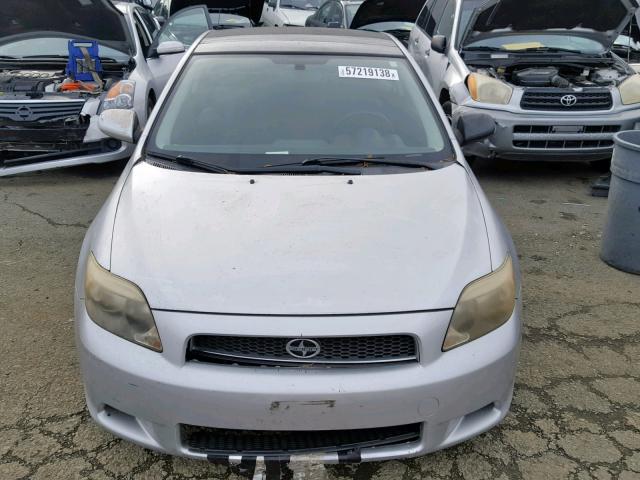 JTKDE177460089438 - 2006 TOYOTA SCION TC 银色 照片 9