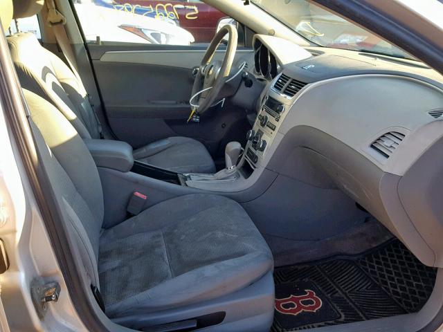 1G1ZB5E11BF220630 - 2011 CHEVROLET MALIBU LS Gümüş foto 5
