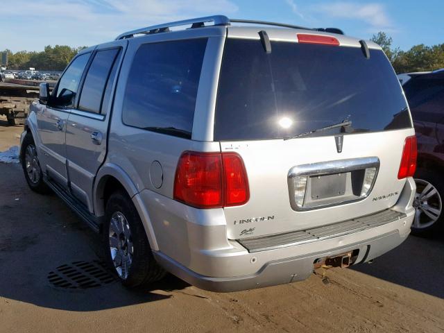 5LMFU27R64LJ41201 - 2004 LINCOLN NAVIGATOR 银色 照片 3