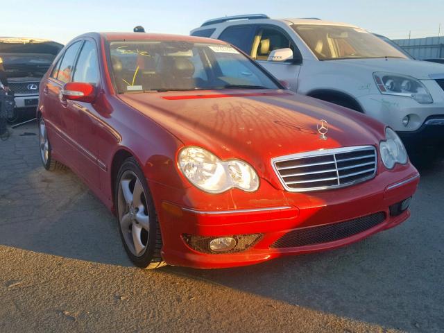 WDBRF40J15F705639 - 2005 MERCEDES-BENZ C RED photo 1