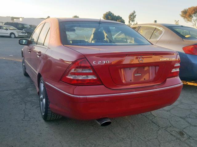 WDBRF40J15F705639 - 2005 MERCEDES-BENZ C RED photo 3