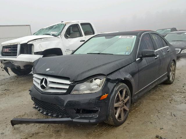 WDDGF4HB7EG241049 - 2014 MERCEDES-BENZ C 250 BLACK photo 2