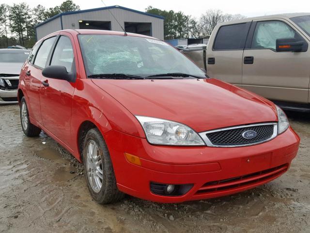 1FAHP37N16W177105 - 2006 FORD FOCUS ZX5 RED photo 1