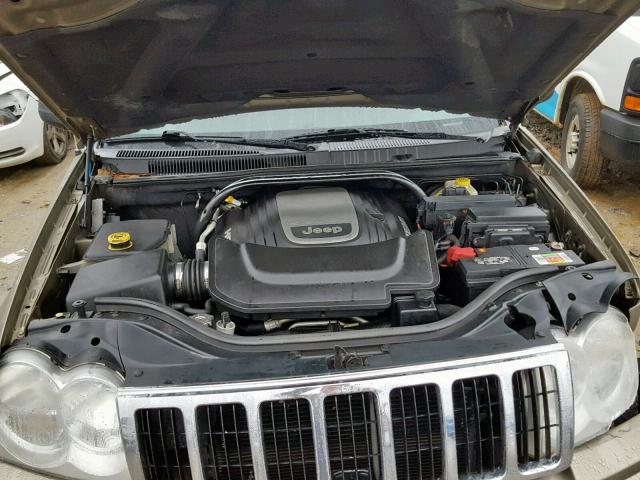 1J8HR58275C643827 - 2005 JEEP GRAND CHER TAN photo 7