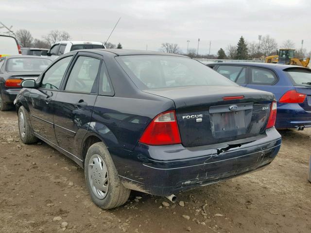 1FAFP34N06W188320 - 2006 FORD FOCUS ZX4 BLACK photo 3