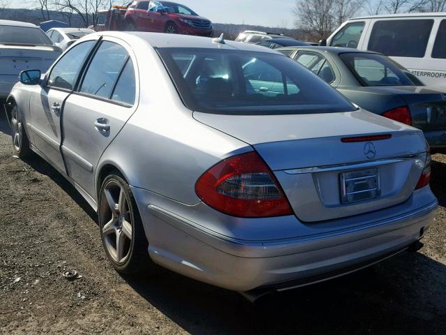 WDBUF56XX9B378375 - 2009 MERCEDES-BENZ E 350 SILVER photo 3