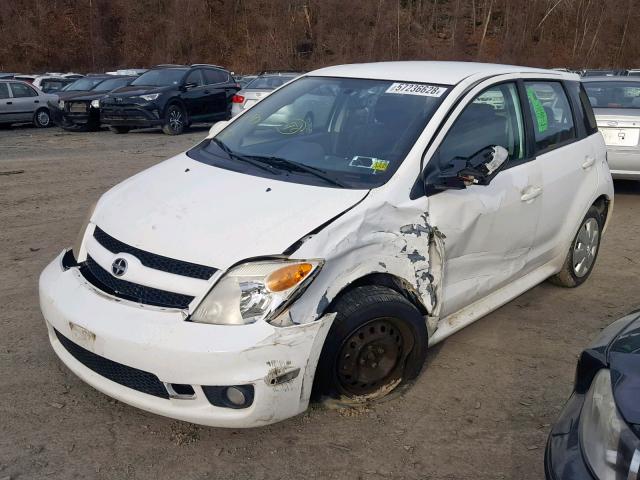 JTKKT624260130849 - 2006 TOYOTA SCION XA WHITE photo 2