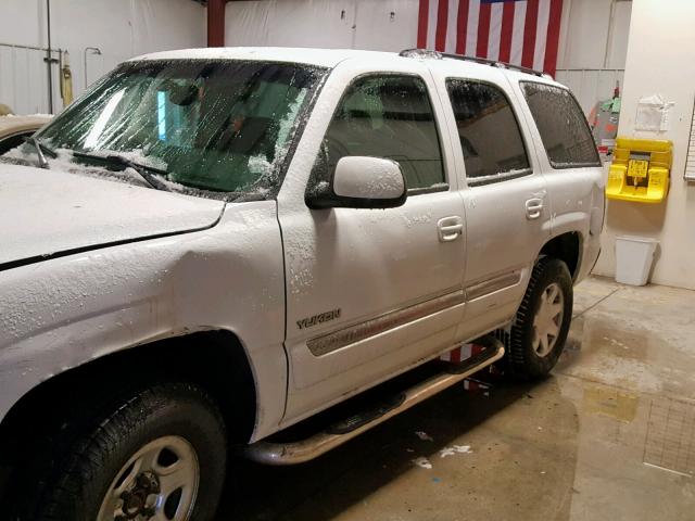 1GKEK13V24J238465 - 2004 GMC YUKON WHITE photo 9