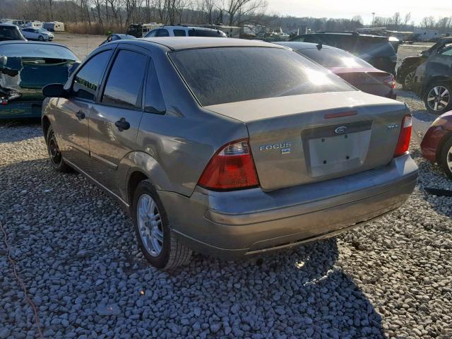 1FAFP34N45W117295 - 2005 FORD FOCUS ZX4 TAN photo 3