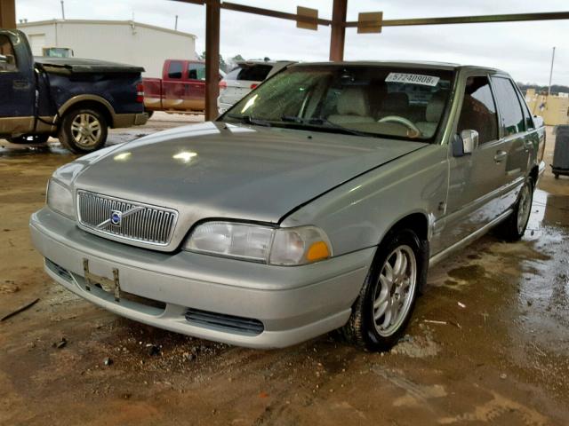 YV1LS56DXY2662807 - 2000 VOLVO S70 GLT SILVER photo 2