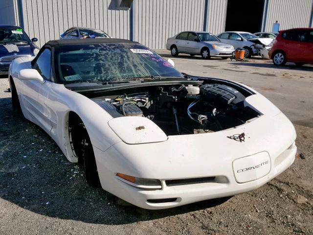 1G1YY32G215115185 - 2001 CHEVROLET CORVETTE WHITE photo 1