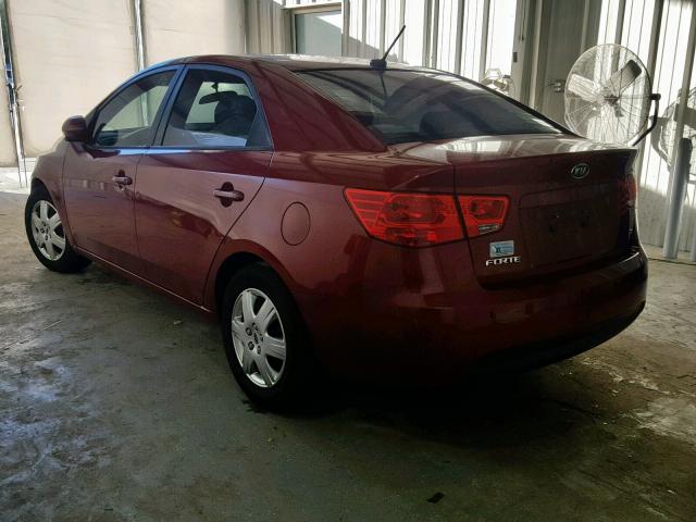 KNAFU4A21B5379650 - 2011 KIA FORTE EX RED photo 3