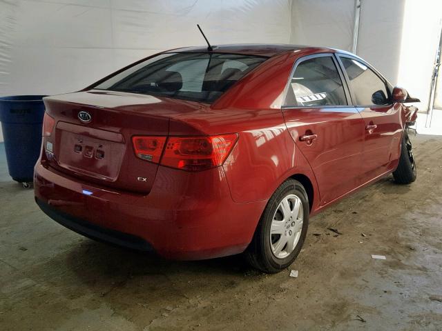 KNAFU4A21B5379650 - 2011 KIA FORTE EX RED photo 4