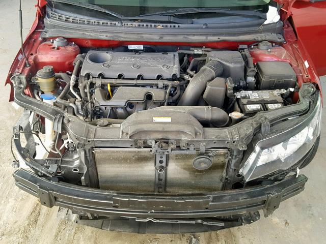 KNAFU4A21B5379650 - 2011 KIA FORTE EX RED photo 7