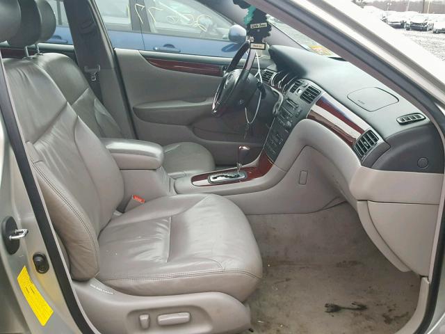 JTHBF30G030139456 - 2003 LEXUS ES 300 SILVER photo 5