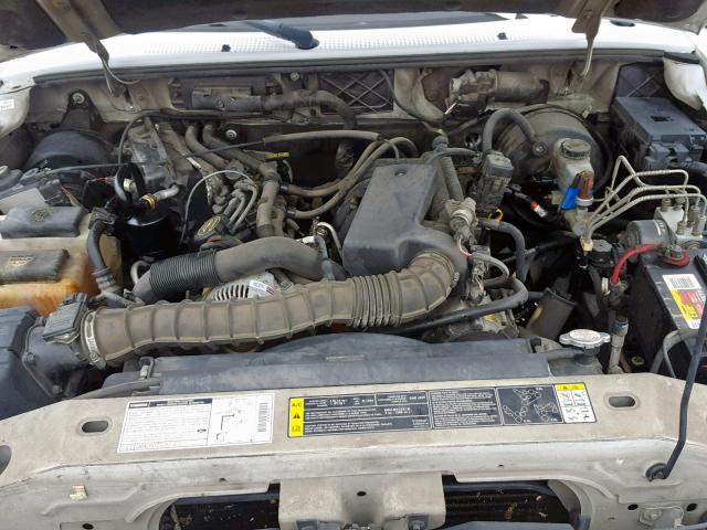 4F4YR16UX2TM09558 - 2002 MAZDA B3000 CAB WHITE photo 7