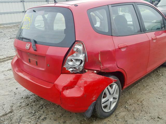 JHMGD38408S043456 - 2008 HONDA FIT RED photo 9